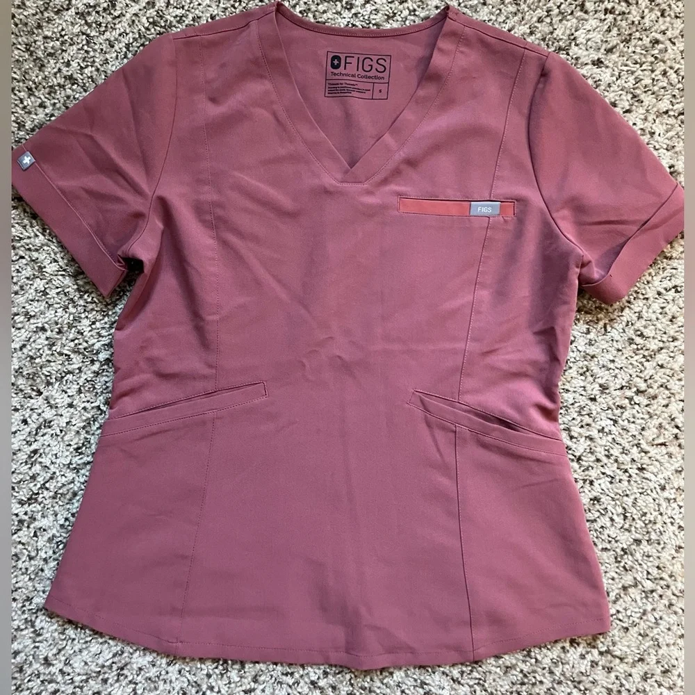🎀Figs RARE Top🎀 - Picture 1 of 2